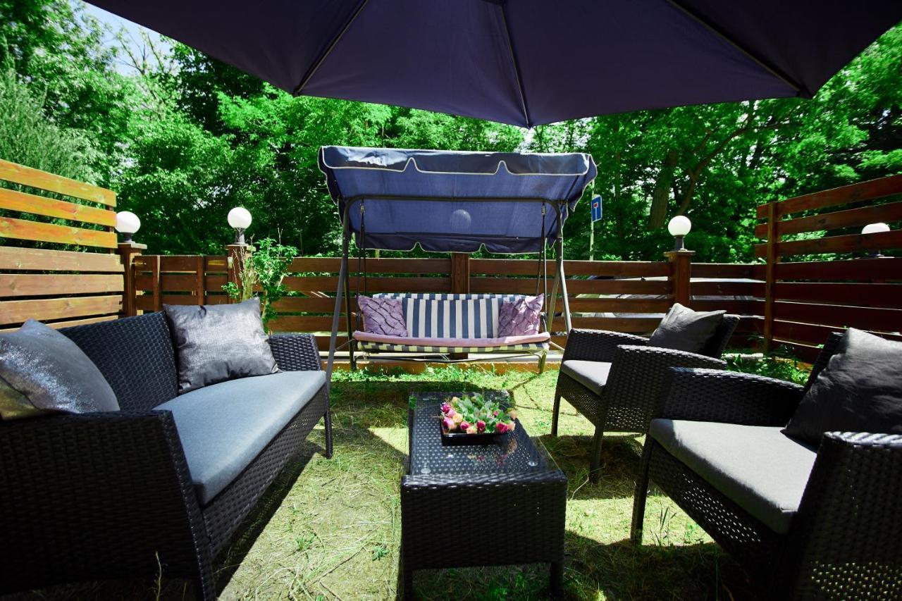 Terrace Garden Seaside Apartments Одеса Екстериор снимка